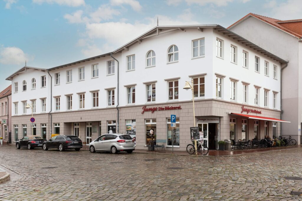 Fassade der Kanzlei Brandt in Bad Doberan – kompetente Rechtsberatung überall in Deutschland
